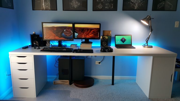 Create Your Perfect Setup with a Gaming Desk